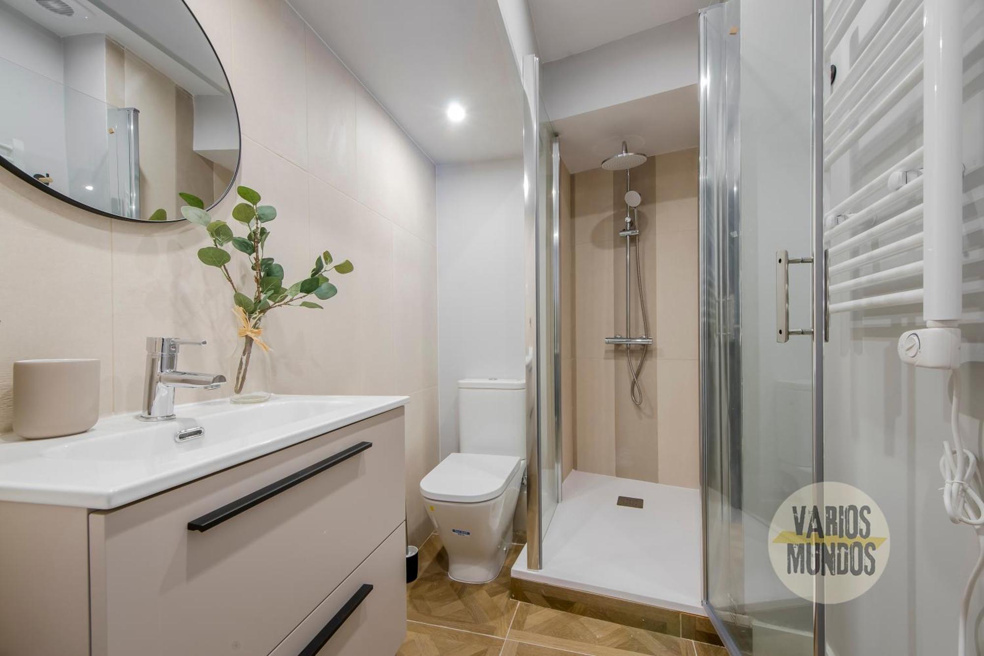 Confortable Apt Para 9Pax En El Centro De Madrid E3 エクステリア 写真